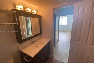 2450 NE 135th St, North Miami, FL 33181 - Photo 15