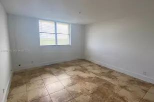 2450 NE 135th St, North Miami, FL 33181 - Photo 7