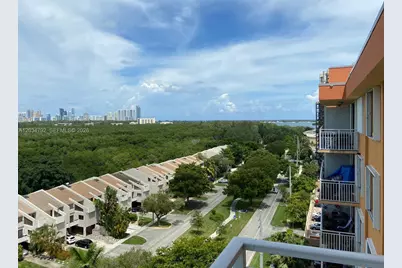 2450 NE 135th St #1012, North Miami, FL 33181 - Photo 3