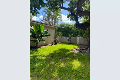 4427 SW 16th St, Miami, FL 33134 - Photo 15