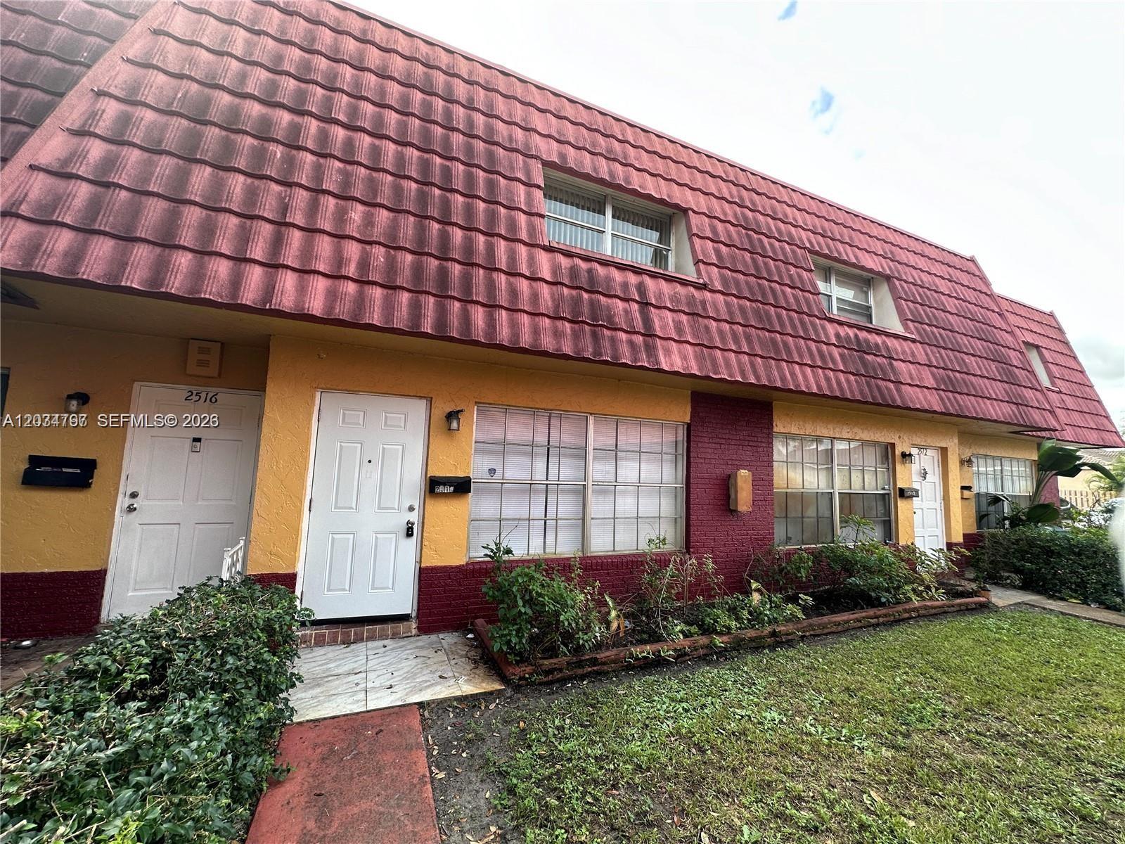 2514 NW 52nd Ave #22C - 2514 NW 52nd Ave #22C, Lauderhill, FL 33313 Luxury Property | Jose Angel Pina