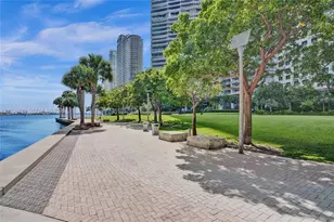 485 Brickell Ave, Miami, FL 33131 - Photo 35