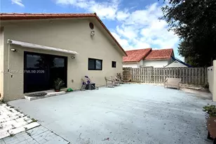 8731 NW 153rd Terrace, Miami Lakes, FL 33018 - Photo 23