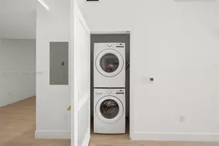 90 NE 32nd St, Miami, FL 33127 - Photo 23
