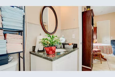 9810 NW 137th St, Hialeah Gardens, FL 33018 - Photo 25