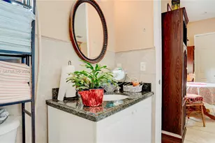 9810 NW 137th St, Hialeah Gardens, FL 33018 - Photo 25
