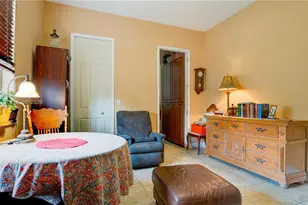 9810 NW 137th St, Hialeah Gardens, FL 33018 - Photo 23