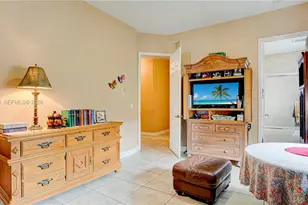 9810 NW 137th St, Hialeah Gardens, FL 33018 - Photo 27