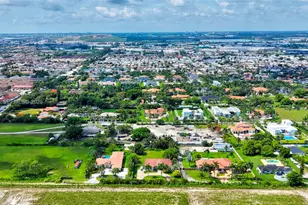 9810 NW 137th St, Hialeah Gardens, FL 33018 - Photo 87
