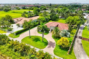 9810 NW 137th St, Hialeah Gardens, FL 33018 - Photo 113