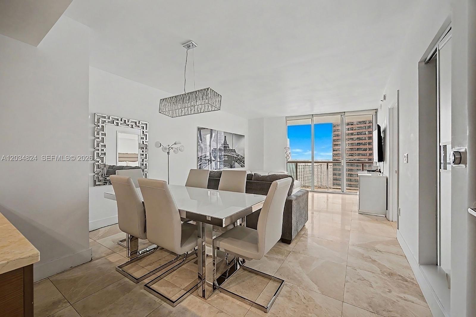 485 Brickell Ave #2009 - 485 Brickell Ave #2009, Miami, FL 33131 Luxury Property | Jose Angel Pina