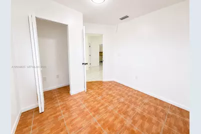 2485 W 70th Pl, Hialeah, FL 33016 - Photo 3
