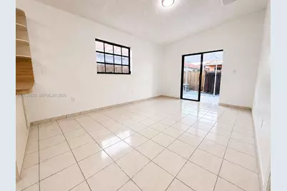 2485 W 70th Pl, Hialeah, FL 33016 - Photo 7