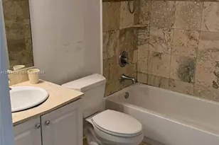7800 Collins Ave, Miami Beach, FL 33141 - Photo 15