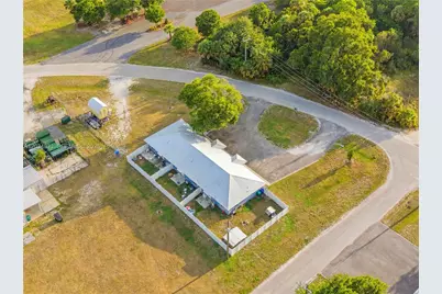 810 SW 2nd St, Okeechobee, FL 34974 - Photo 7