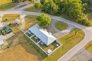 810 SW 2nd St, Okeechobee, FL 34974 - Photo 7