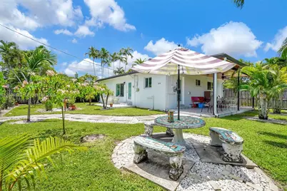 240 Nahkoda Dr, Miami Springs, FL 33166 - Photo 47