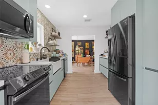 240 Nahkoda Dr, Miami Springs, FL 33166 - Photo 31