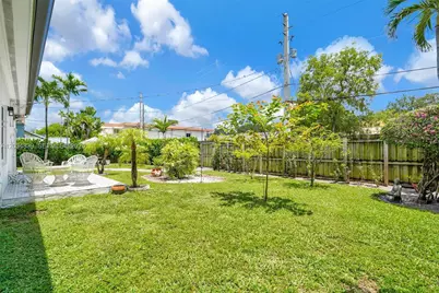 240 Nahkoda Dr, Miami Springs, FL 33166 - Photo 51