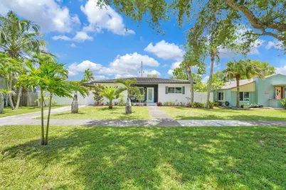 240 Nahkoda Dr, Miami Springs, FL 33166 - Photo 3