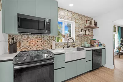 240 Nahkoda Dr, Miami Springs, FL 33166 - Photo 33