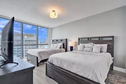 1750 N Bayshore Dr #3802, Miami, FL 33132 - Photo 13