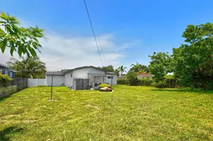 420 NW 145th St, Miami, FL 33168 - Photo 35