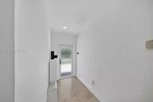 420 NW 145th St, Miami, FL 33168 - Photo 9