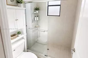 20866 NE 7th Pl, Miami, FL 33179 - Photo 9