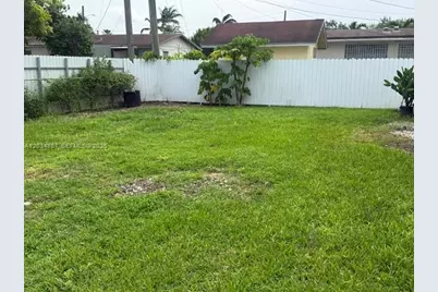 767 SW 5th Ter, Florida City, FL 33034 - Photo 15