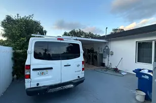 2343 NW 102nd St, Miami, FL 33147 - Photo 5