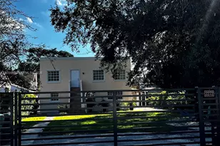 2272 NW 2nd St, Miami, FL 33125 - Photo 21