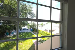 2272 NW 2nd St, Miami, FL 33125 - Photo 15