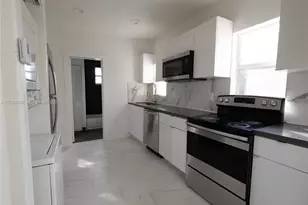 2272 NW 2nd St, Miami, FL 33125 - Photo 11