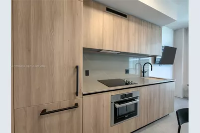 121 NE 5th St #2211, Miami, FL 33132 - Photo 11