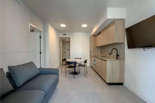 121 NE 5th St, Miami, FL 33132 - Photo 9