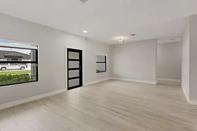 21483 SW 132nd Pl, Miami, FL 33177 - Photo 3
