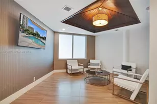 20281 E Country Club Dr, Aventura, FL 33180 - Photo 23