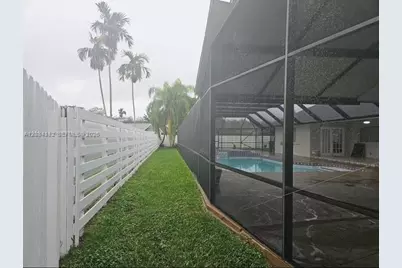 14763 SW 152nd Pl, Miami, FL 33196 - Photo 31