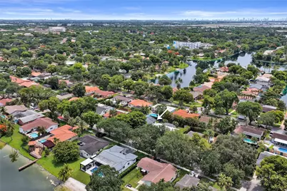 14021 Cypress Ct, Miami Lakes, FL 33014 - Photo 59