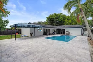 14021 Cypress Ct, Miami Lakes, FL 33014 - Photo 47