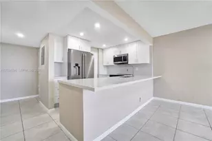 9001 SW 77th Ave, Miami, FL 33156 - Photo 3