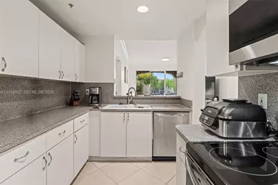 6540 NW 114th Ave #1423, Doral, FL 33178 - Photo 5