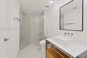 6000 Collins Ave, Miami Beach, FL 33140 - Photo 17