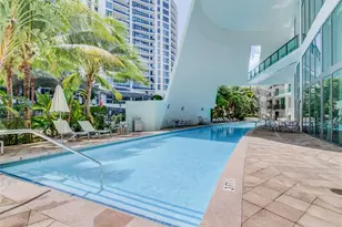 6000 Collins Ave, Miami Beach, FL 33140 - Photo 31