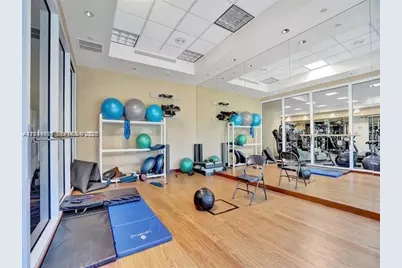 9595 Collins Ave #N8-I, Surfside, FL 33154 - Photo 15