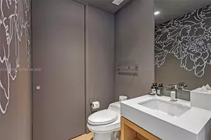 2201 Collins Ave, Miami Beach, FL 33139 - Photo 11