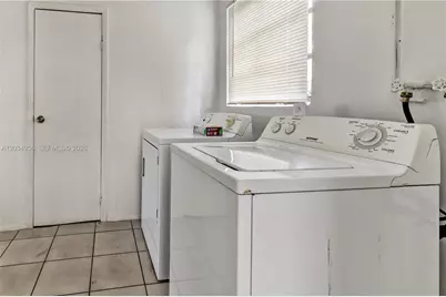 6211 NW 19th St, Sunrise, FL 33313 - Photo 9