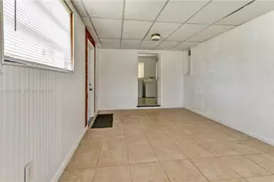 6211 NW 19th St, Sunrise, FL 33313 - Photo 11