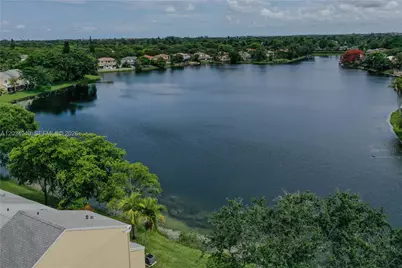 2836 S Edgehill Ln, Cooper City, FL 33026 - Photo 19